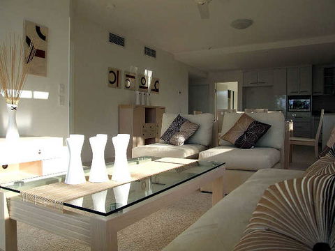 Tingeera Luxury Beachfront Apartments - VIC Tourism 1