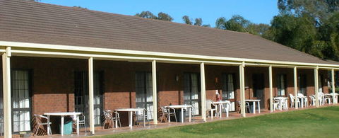 Tocumwal Golf Resort - VIC Tourism 5