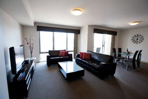 Verandah Apartments - VIC Tourism 1