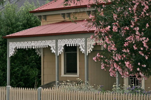 Williamstown Cottages & Apartments - VIC Tourism 1