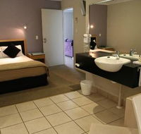 Windmill Motel and Reception Centre - VIC Tourism