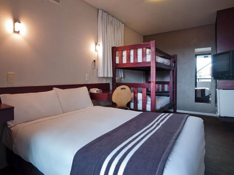 Y Hotel City South - VIC Tourism 1