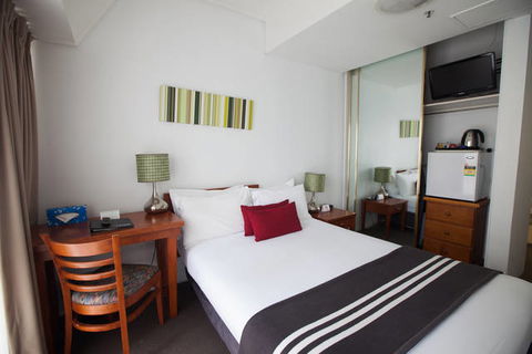 Y Hotel Hyde Park - VIC Tourism 8