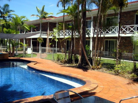 Yamba Aston Motel - VIC Tourism 1