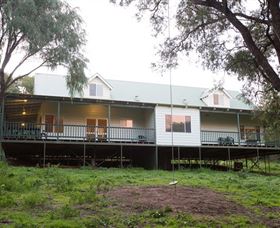 Sea Breeze Chalets - VIC Tourism 0