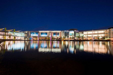 Robina Town Centre - VIC Tourism 1