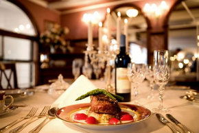 Titanic Theatre Restaurant - VIC Tourism 3