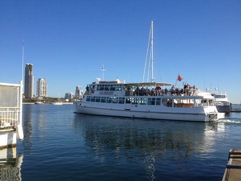 Brisbane Cruises - VIC Tourism 1