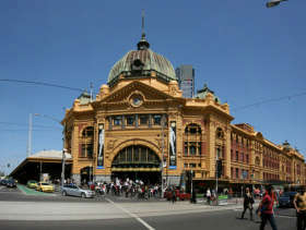 Melbourne By Foot - VIC Tourism 3