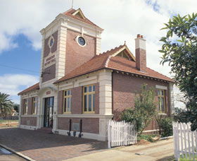 Merredin Town Hall - VIC Tourism 0