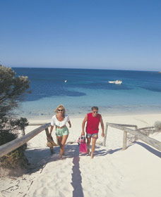 Parakeet Bay - VIC Tourism 0