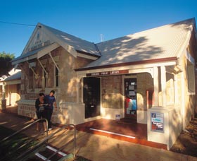 Dongara Heritage Trail - VIC Tourism 0