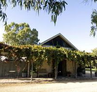 Lake Breeze Wines - VIC Tourism