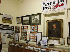 Minlaton Museum - VIC Tourism 0
