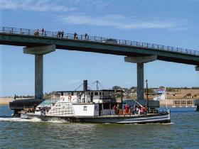 Paddle Steamer Oscar W - VIC Tourism 0