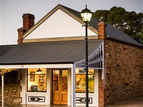Hither And Yon Wines - VIC Tourism 0