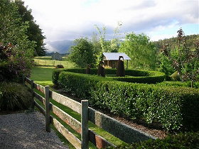 Mole Creek TAS VIC Tourism