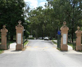 Wooloowin QLD VIC Tourism