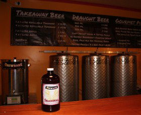 Brewbake At The Big Pineapple - VIC Tourism 0
