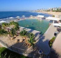 Kings Beach - Beachfront Salt Water Pool - VIC Tourism