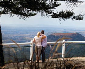 Picnic Point Lookout And Parkland - VIC Tourism 0