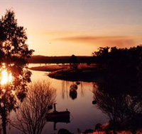 Bundoora Dam - VIC Tourism