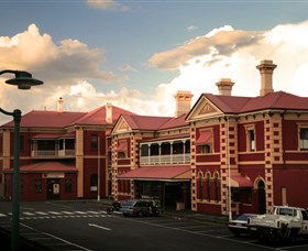 Historic Walk Through Mort Estate - VIC Tourism 0