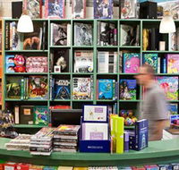 Lorne Beach Books - VIC Tourism