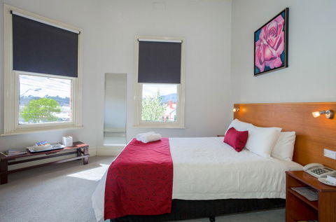 Holgate Brewhouse At Keatings Hotel - VIC Tourism 5