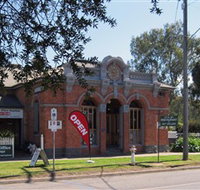 Old Post Office Seymour - Fine Art Gallery  Licensed Restaurant - VIC Tourism