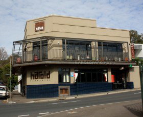 Harold Park Hotel - VIC Tourism 0