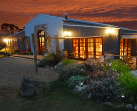 Snowy Vineyard And Microbrewery - VIC Tourism 0