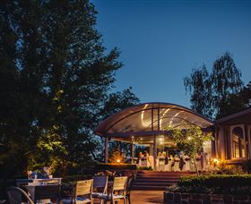 Athol Gardens - VIC Tourism 1