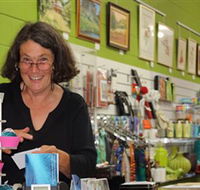 Artists on Parade Art Gallery - VIC Tourism
