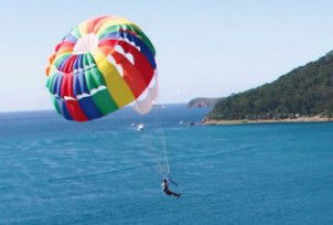 Port Stephens Parasailing - VIC Tourism 1
