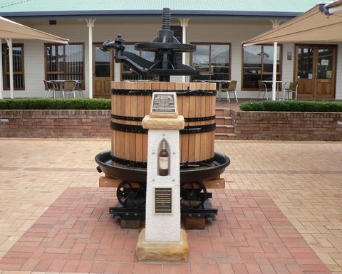 Best Tour - VIC Tourism 1