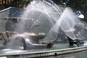 Newcastle Art Gallery - VIC Tourism 0