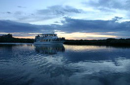 Tamboi Queen Cruises - VIC Tourism 1