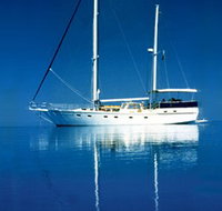 A Luxury Yacht on Sydney Harbour - VIC Tourism