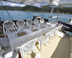 A Luxury Yacht On Sydney Harbour - VIC Tourism 4
