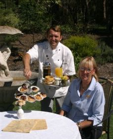 Tarro NSW VIC Tourism