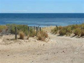 Normanville Beach - VIC Tourism 0