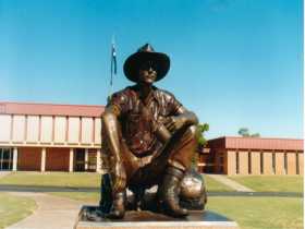 Cunnamulla Fella - VIC Tourism 0
