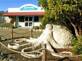 Artworks Gallery - VIC Tourism 0