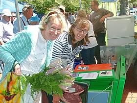 Victor Harbor Farmers Market - VIC Tourism 0