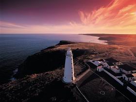 Cape Willoughby Lightstation - Cape Willoughby Conservation Park - VIC Tourism 0