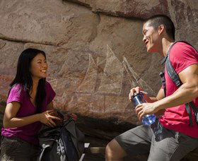 Nanguluwur Rock Art Site And Walk - VIC Tourism 0