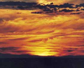 Hay Sunset Viewing Area - VIC Tourism 0