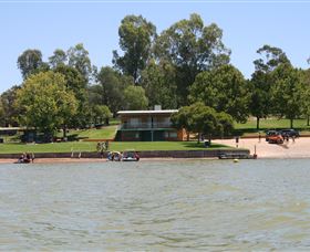 Griffith Boat Club - VIC Tourism 1