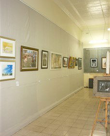 Outback Arts Gallery - VIC Tourism 0